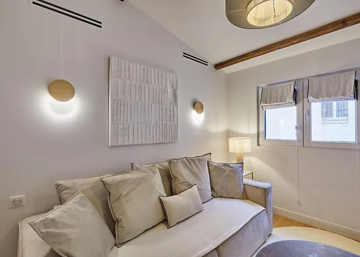 Residense Au Coeur De By Prestige